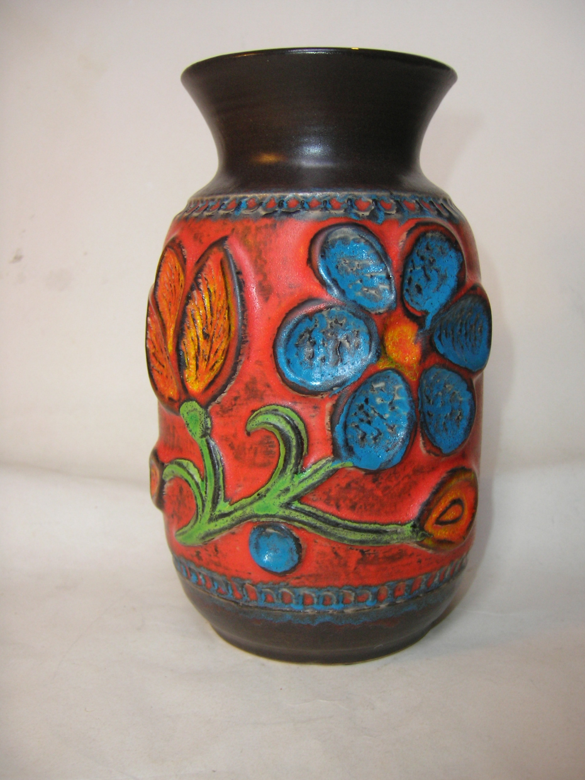 Bay 94-20 Floral blue green orange west German fat lava vase