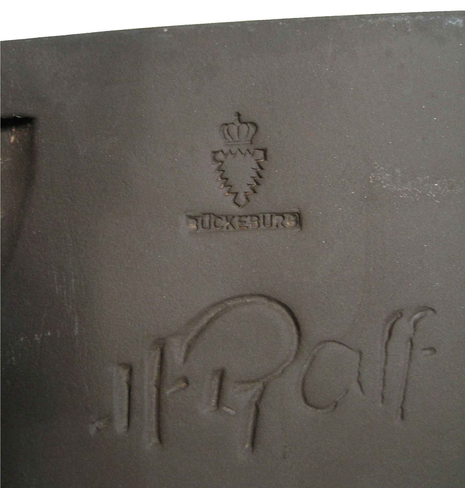 Buckeburg Base Signed Helge Pfaff