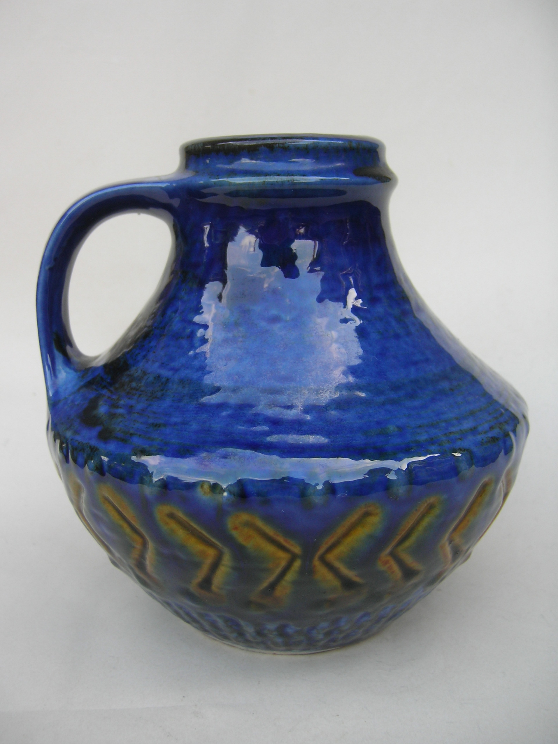 Carstens 42-15 Blue Fat Lava Pottery