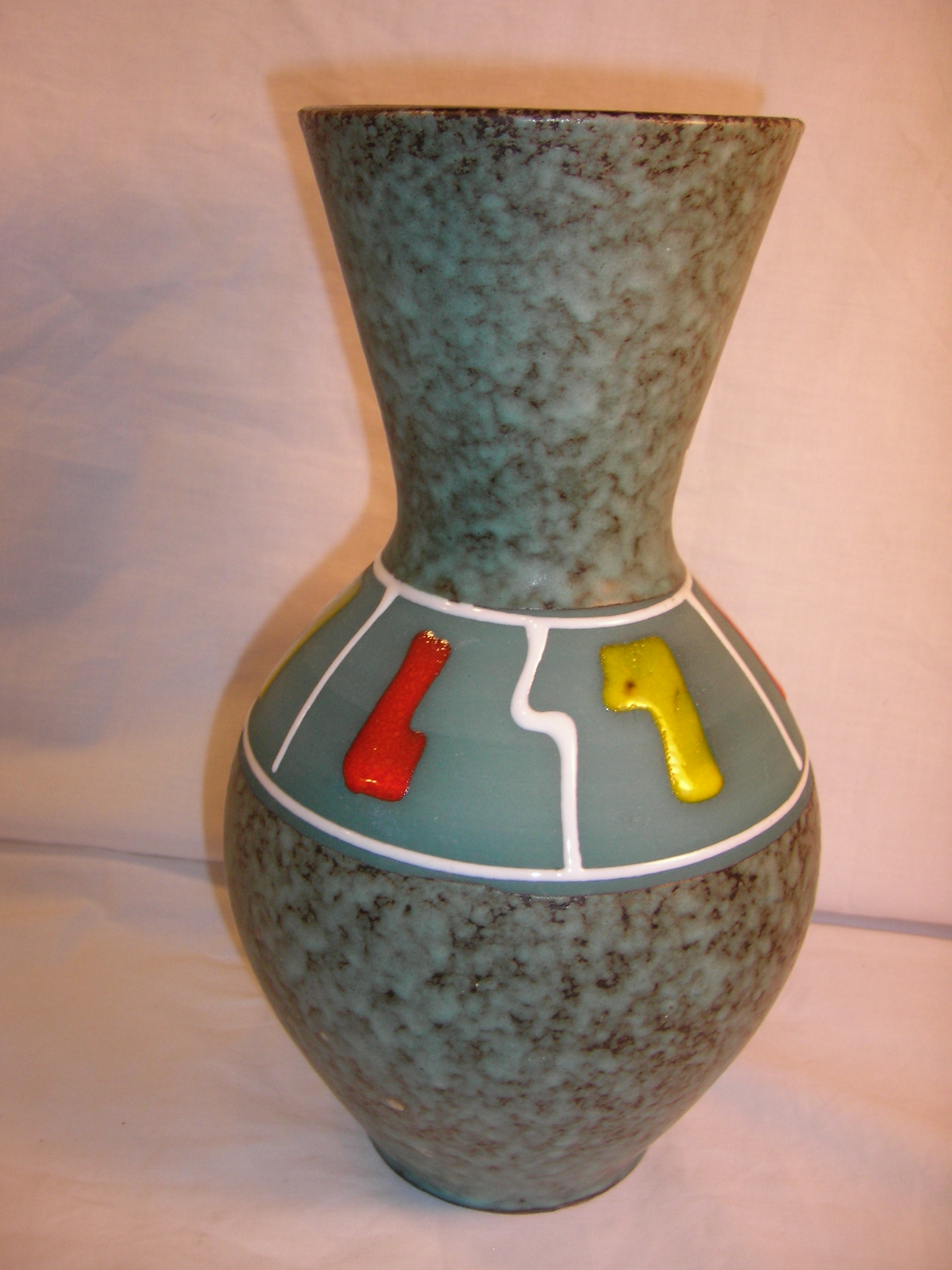 Carstens 689-30 West German Pottery Vase Fat Lava