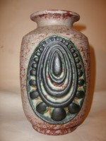 Kreutz - Unmarked 1960s West German Green Fat Lava Vase